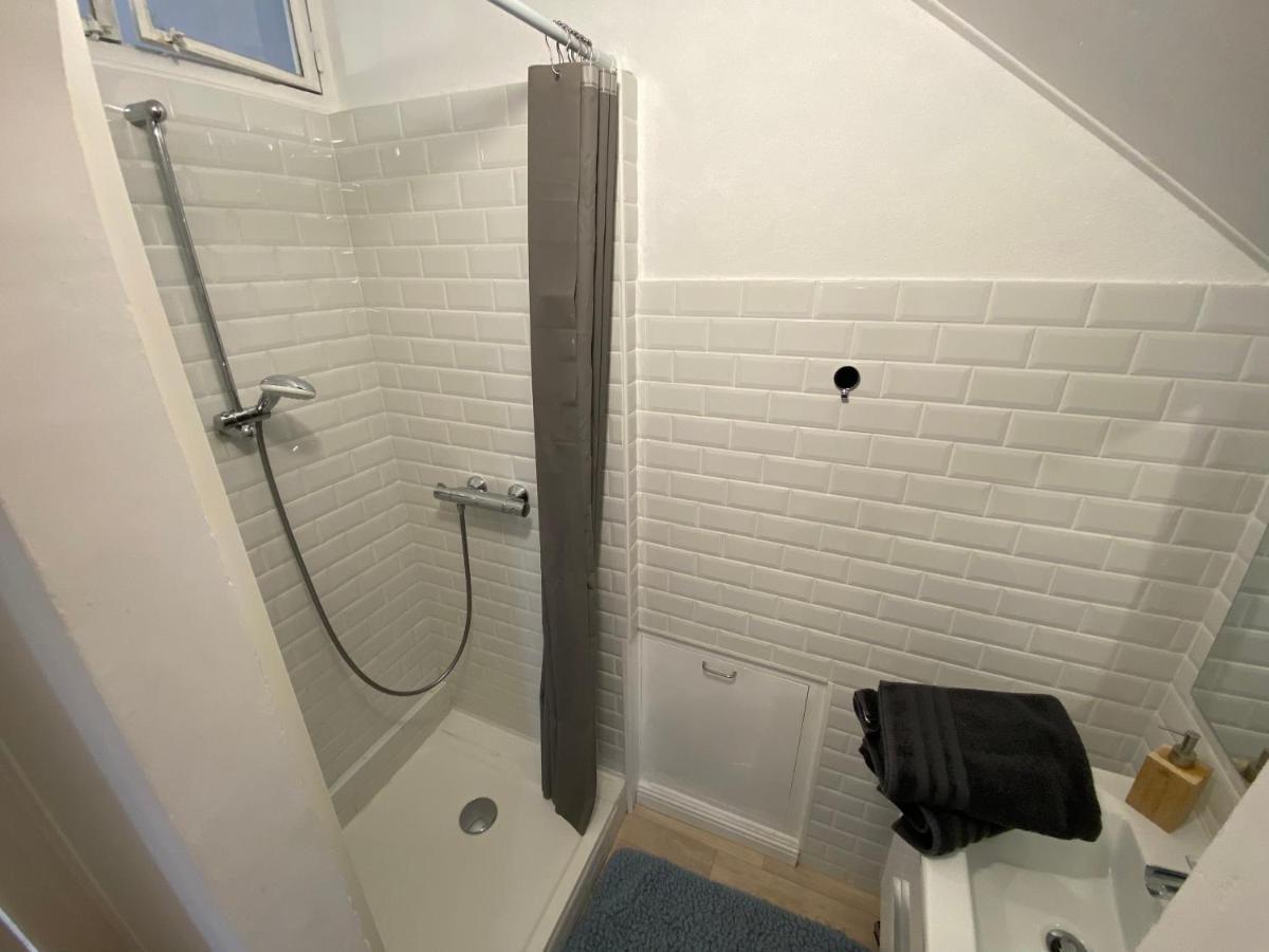 Chambre & Salle De Bain Privee - Lv 33 Argenton Sur Creuse Kültér fotó