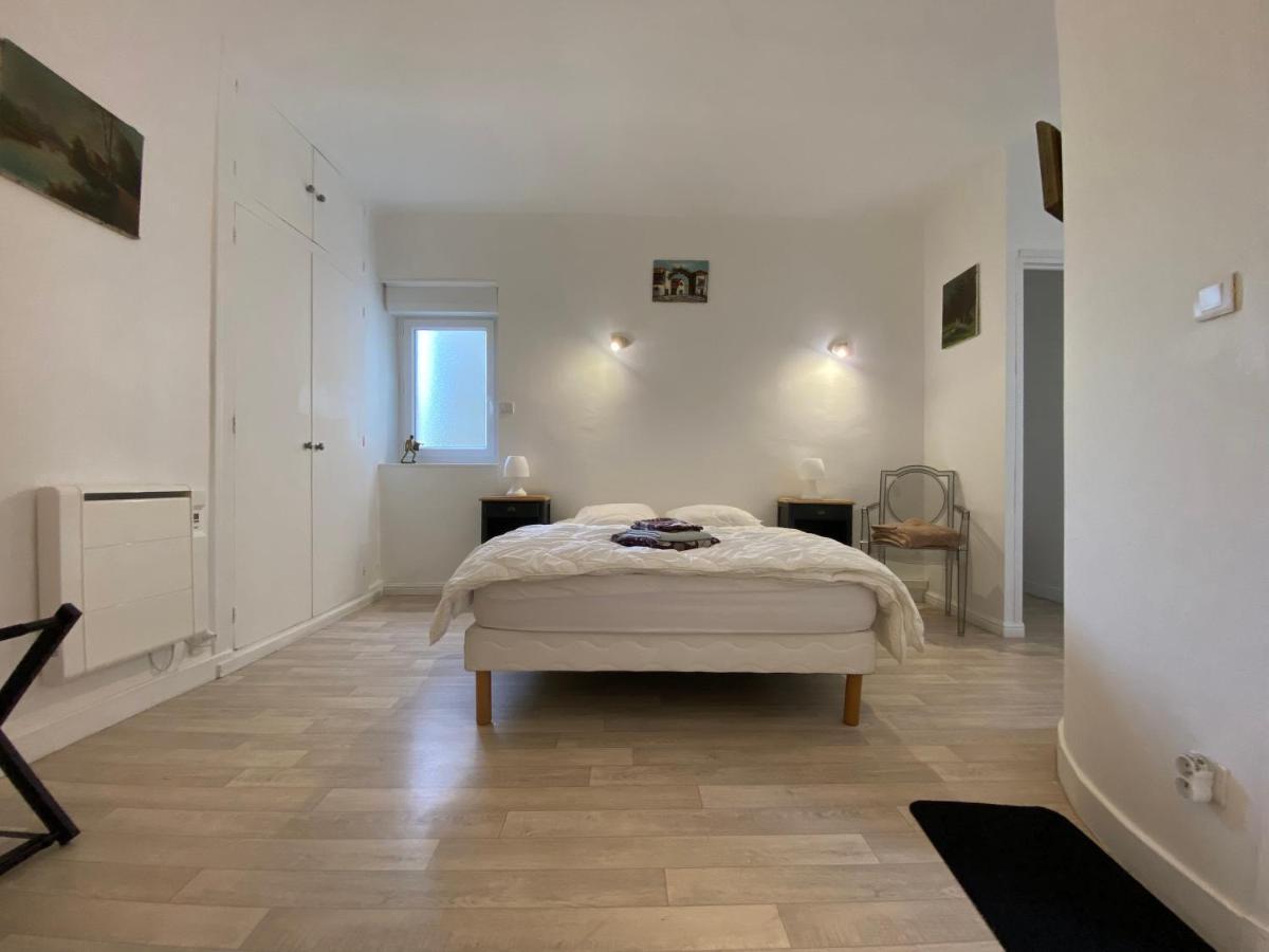 Chambre & Salle De Bain Privee - Lv 33 Argenton Sur Creuse Kültér fotó