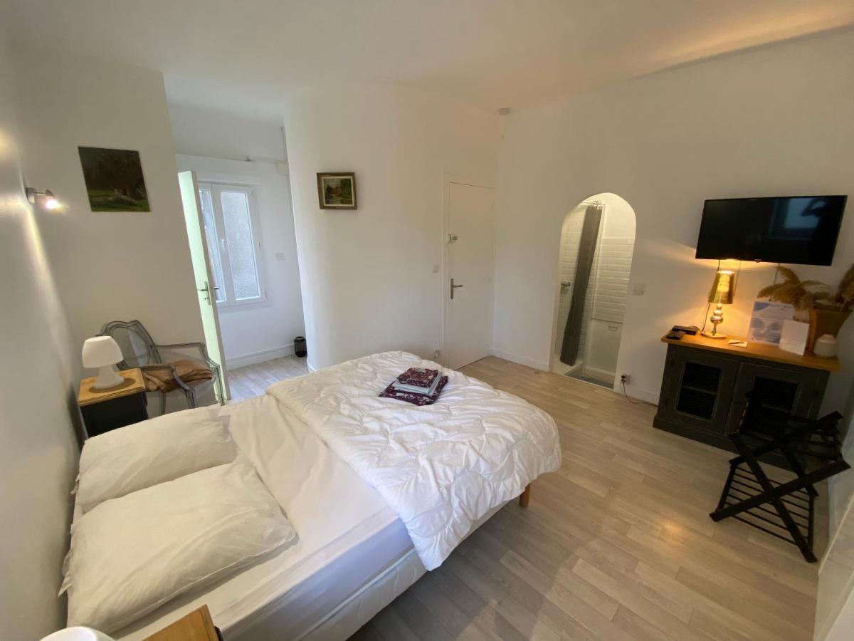 Chambre & Salle De Bain Privee - Lv 33 Argenton Sur Creuse Kültér fotó