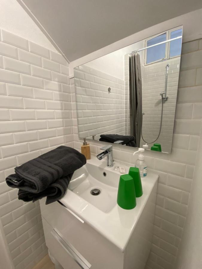 Chambre & Salle De Bain Privee - Lv 33 Argenton Sur Creuse Kültér fotó