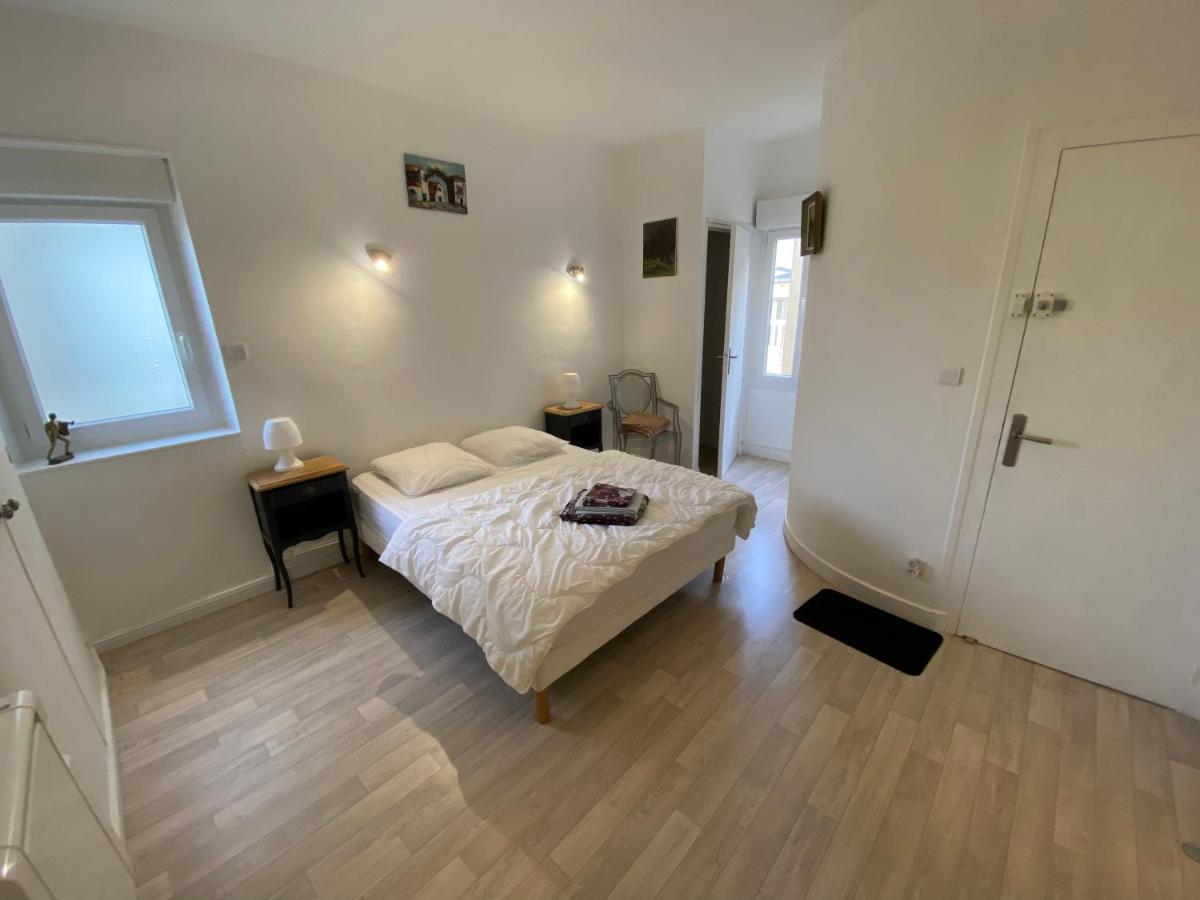 Chambre & Salle De Bain Privee - Lv 33 Argenton Sur Creuse Kültér fotó