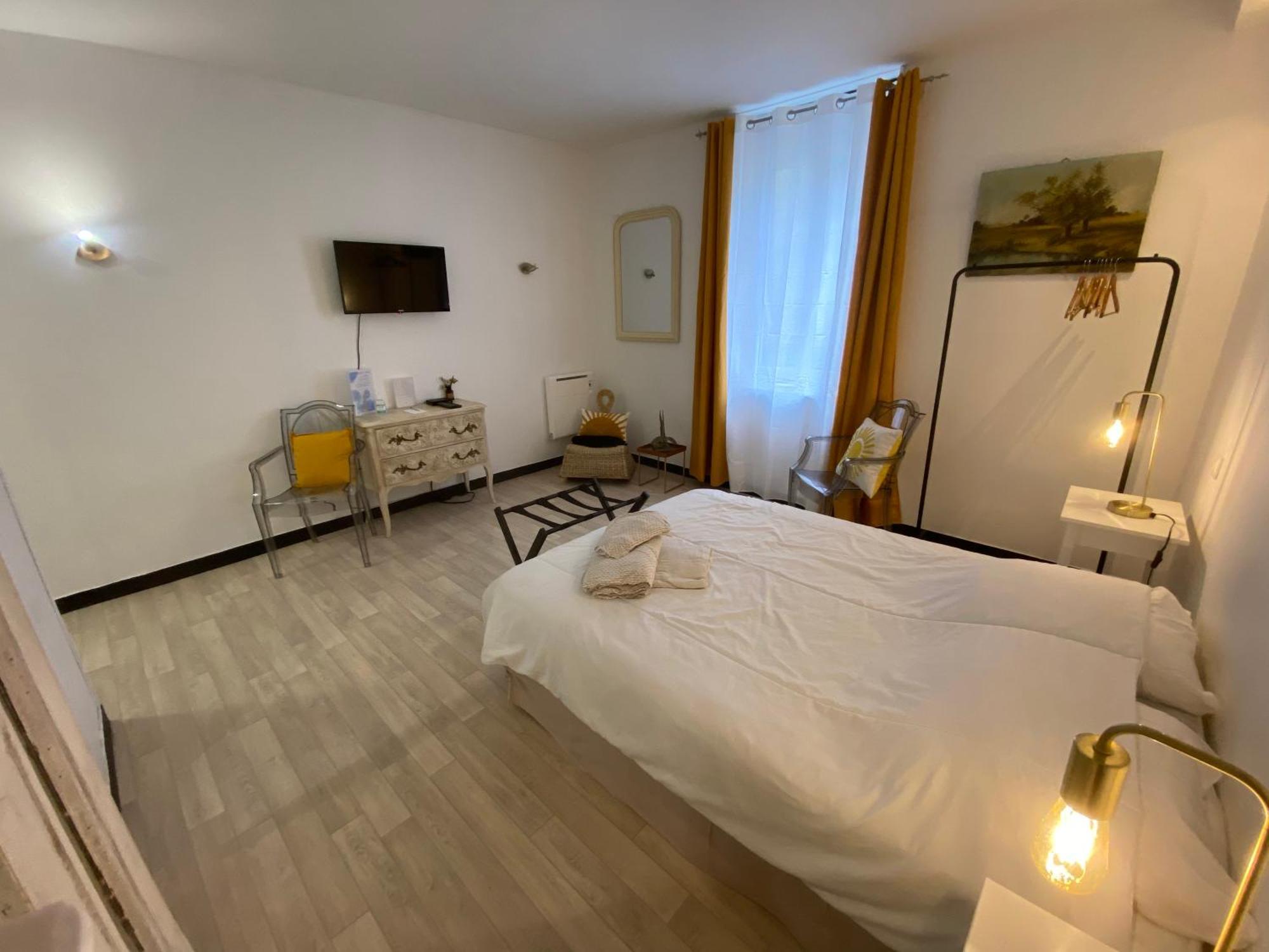 Chambre & Salle De Bain Privee - Lv 33 Argenton Sur Creuse Kültér fotó