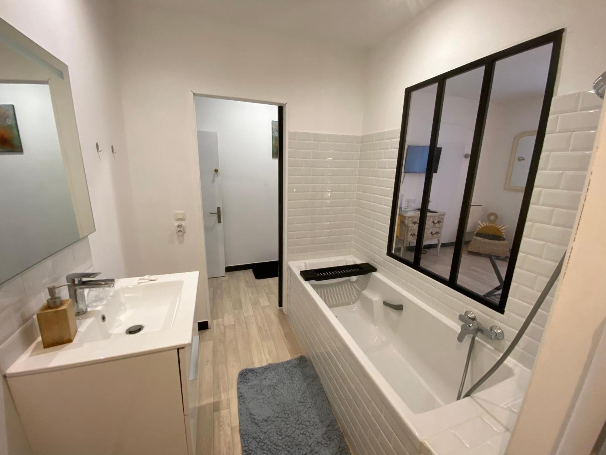 Chambre & Salle De Bain Privee - Lv 33 Argenton Sur Creuse Kültér fotó