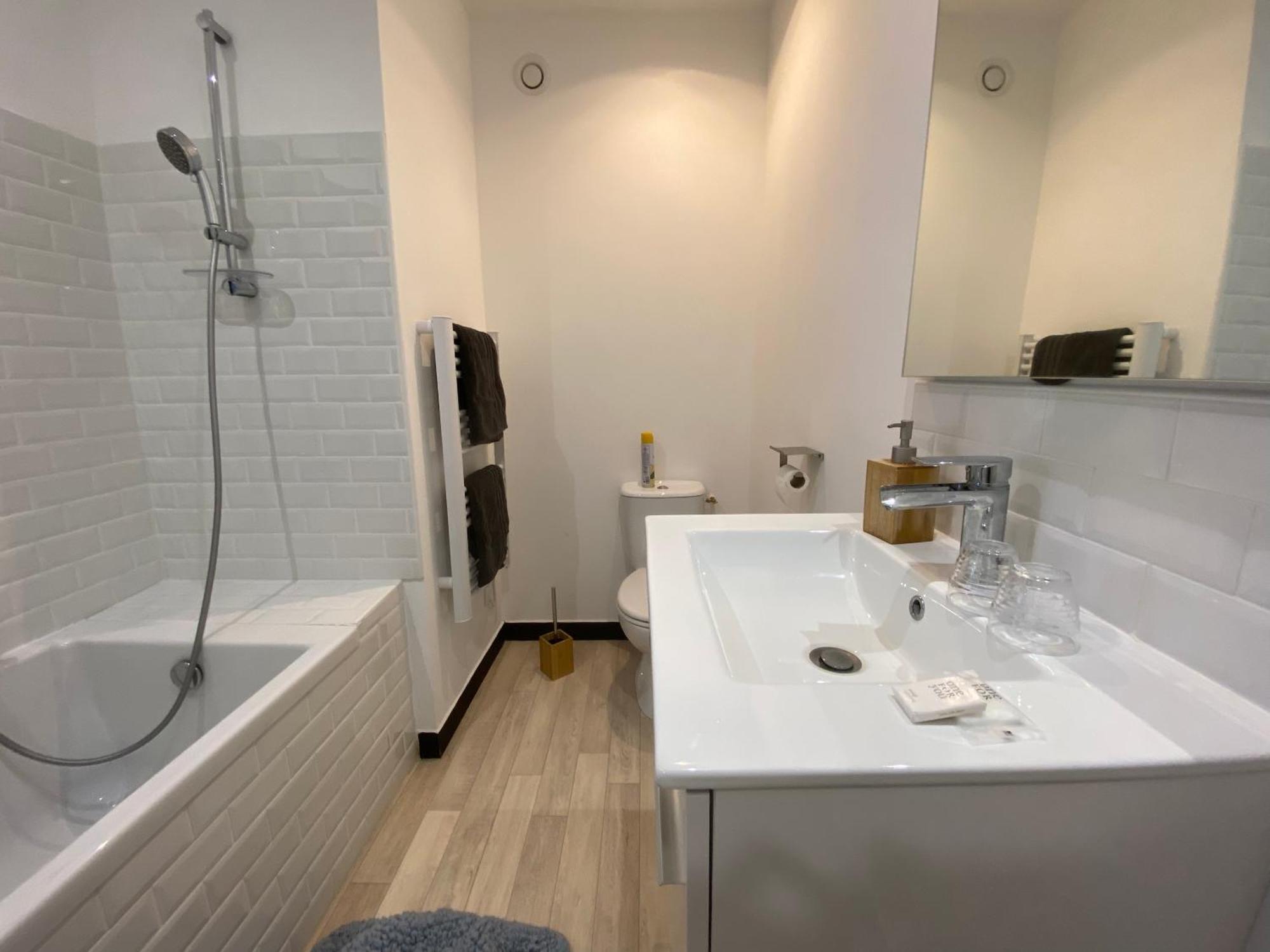 Chambre & Salle De Bain Privee - Lv 33 Argenton Sur Creuse Kültér fotó