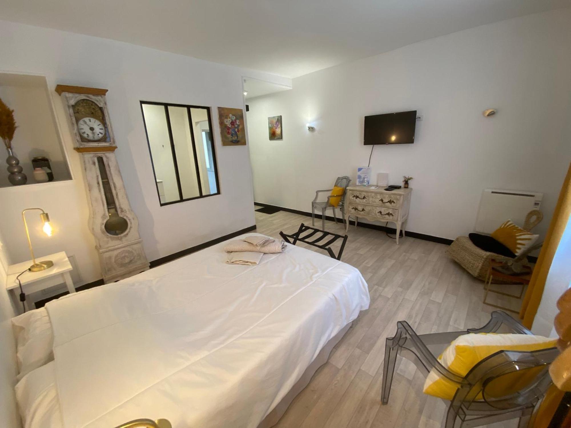 Chambre & Salle De Bain Privee - Lv 33 Argenton Sur Creuse Kültér fotó